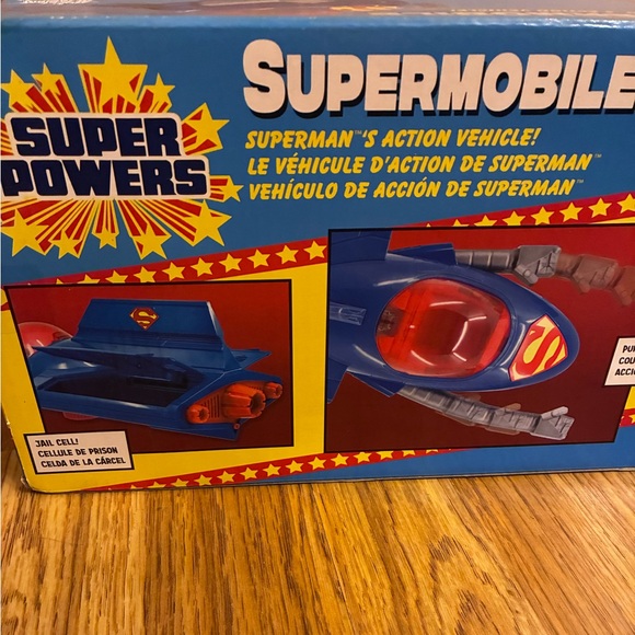 DC Comics Superman Toys Bundle Spin Master Action Figure Super Powers Vehicle. - Picture 8 of 9